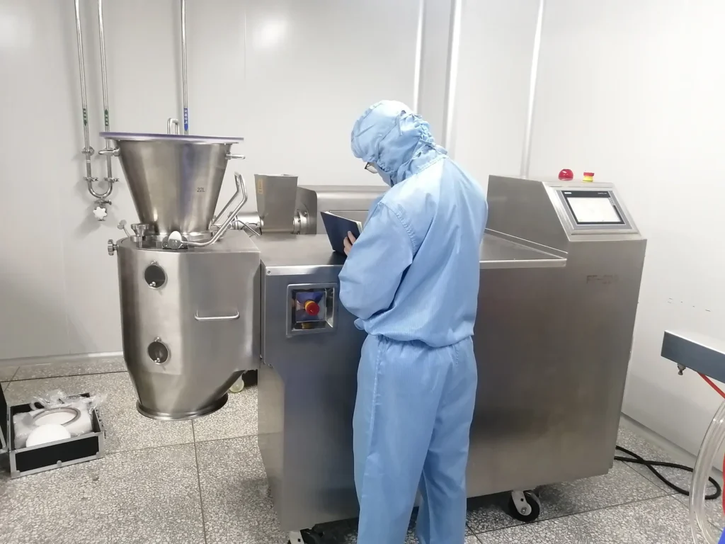 Spinning extruder FF-220 in operation at customer workshop
